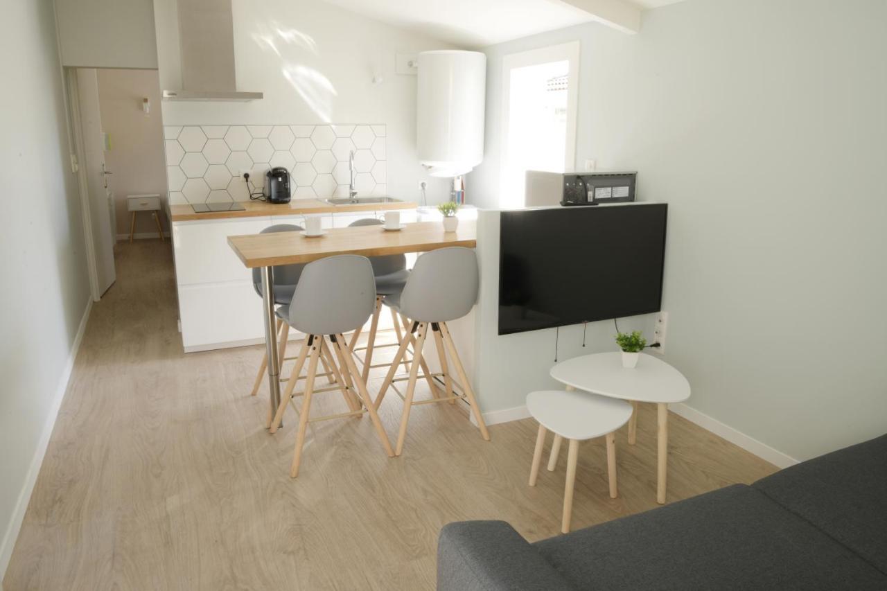 Ferienwohnung T2 - 28M2 Avec Cour Et Stationnement, Wifi Et Linge Fournis Angoulême Exterior foto